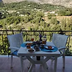 Myrtos Kefalonia Divarata