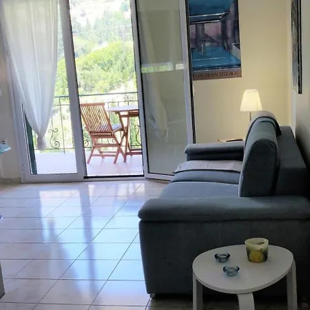 Myrtos Kefalonia * Divarata