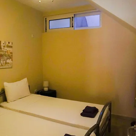 Myrtos Kefalonia * Divarata